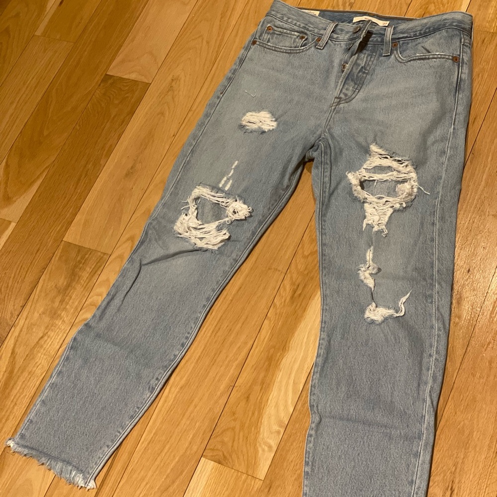 Levi’s Wedgie Ripped Jeans